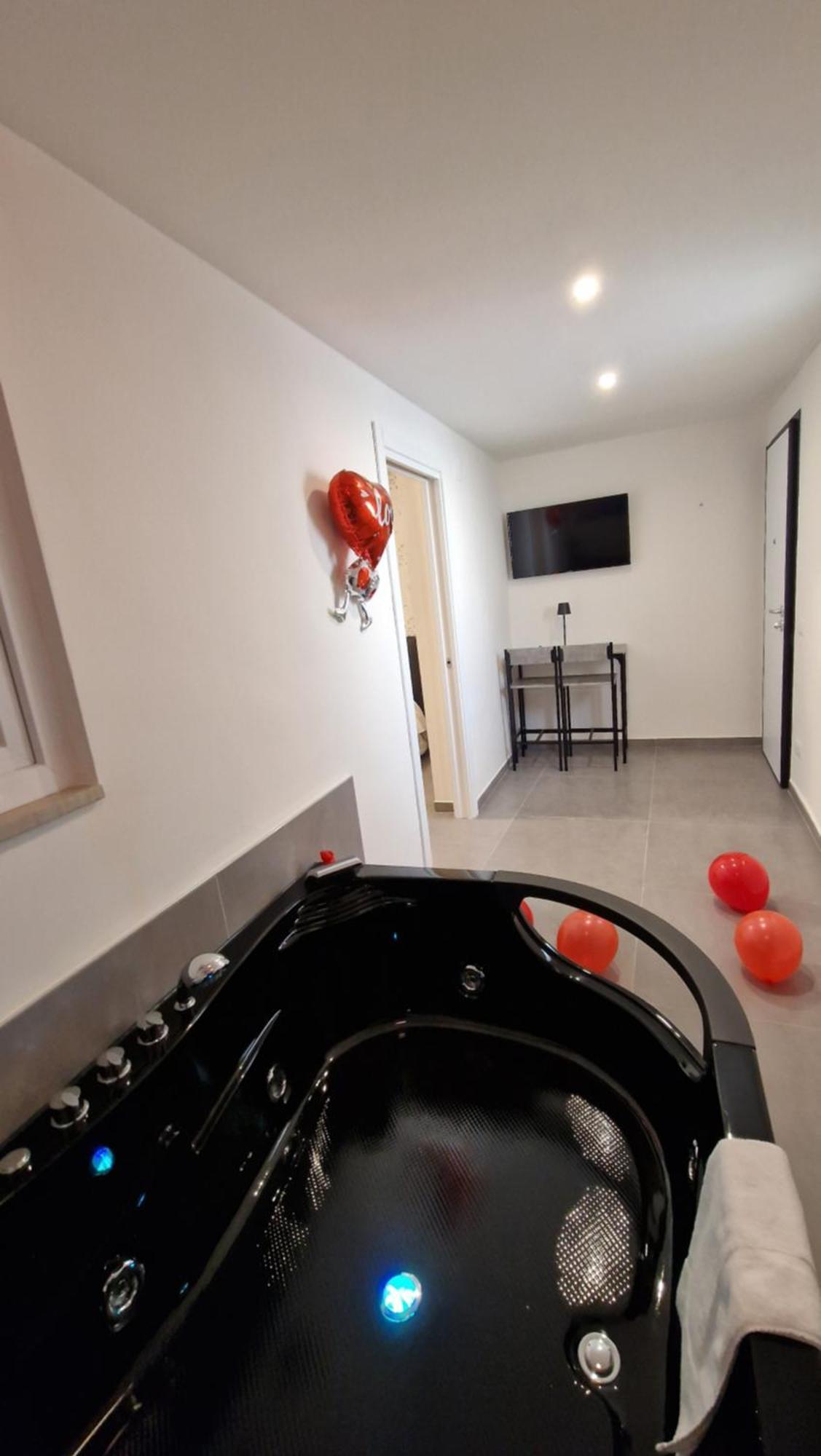 Raggio Di Sole 3 Hotel Бари Екстериор снимка