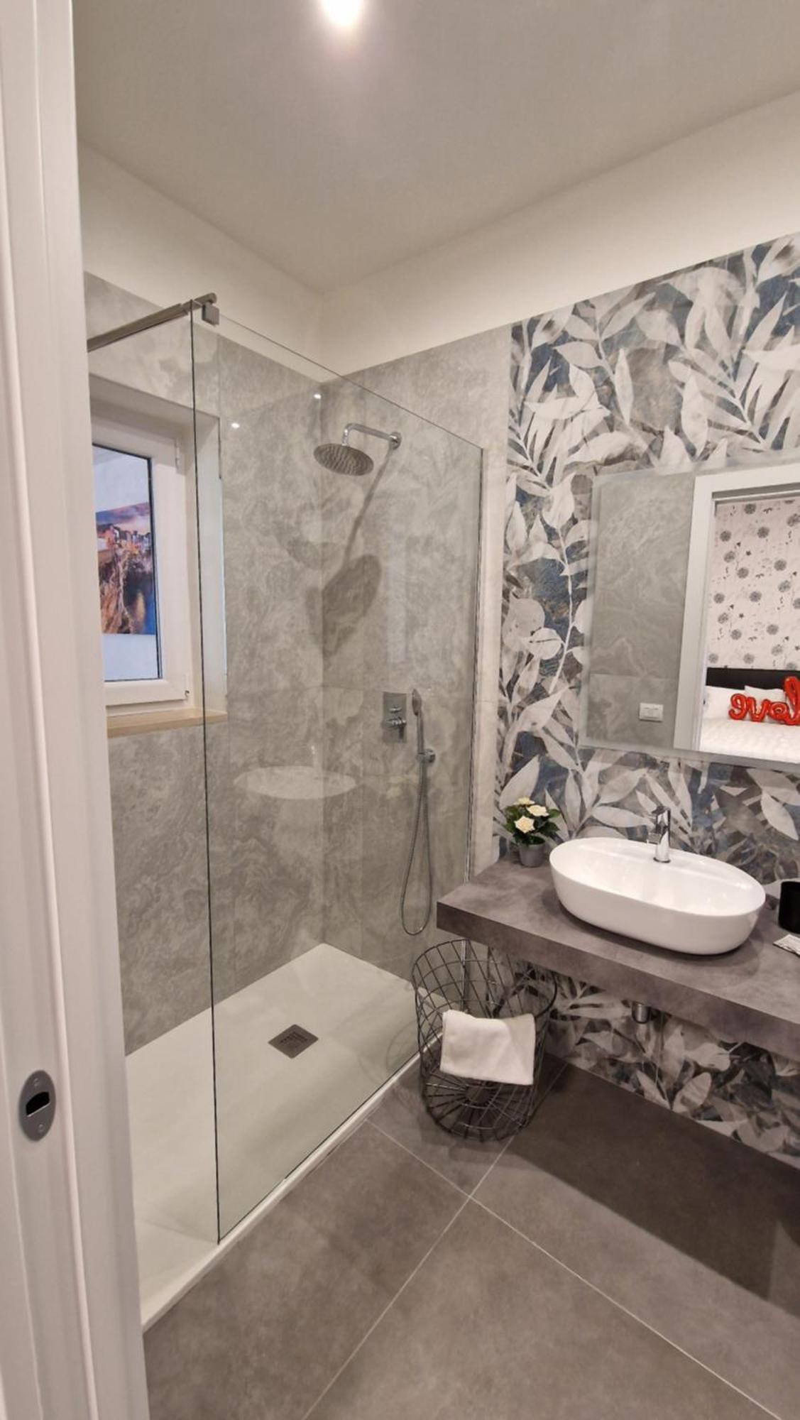 Raggio Di Sole 3 Hotel Бари Екстериор снимка