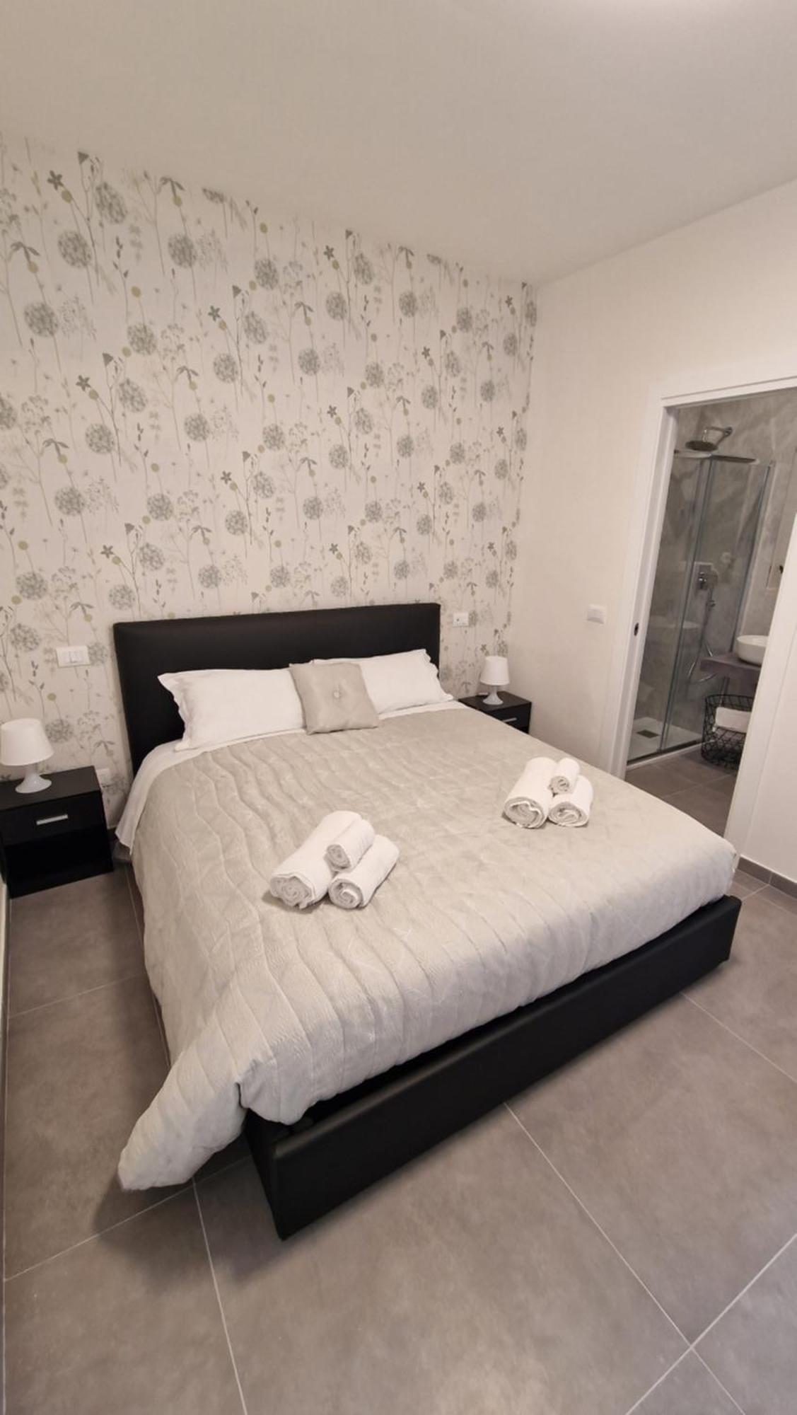 Raggio Di Sole 3 Hotel Бари Екстериор снимка